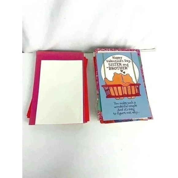 VTG 31 Greeting Cards Valentines Day Birthday Holiday Bears Hearts UNUSED - Picture 3 of 11